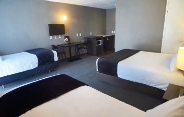 Family Triple Studio