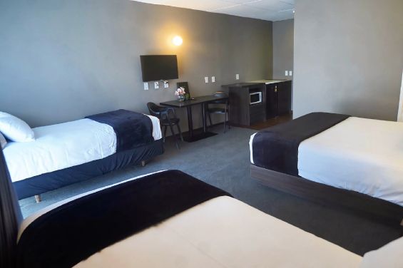 Family Triple Studio