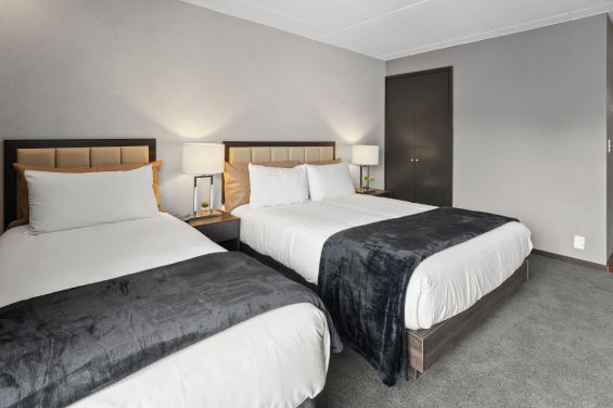 Interconnecting 2 Studios beds